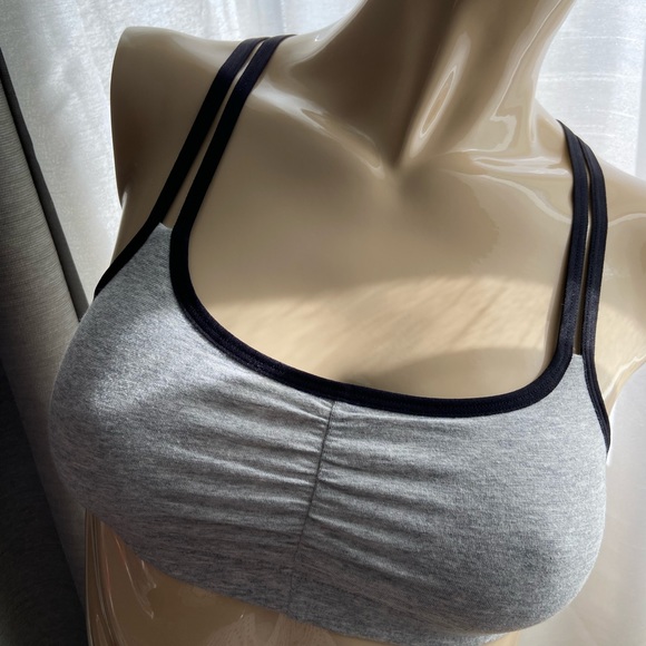 34 fruit of the loom grey and black sports bra - Picture 10 of 12